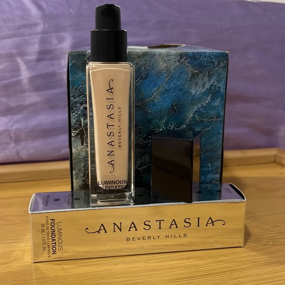 ANASTASIA BEVERLY HILLS Luminous Foundation 120W